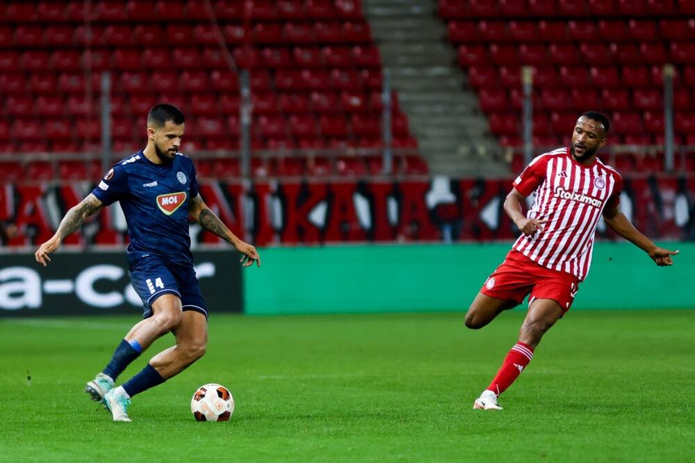 TSC SE OBRUKAO U PIREJU: Petarda Olimpijakosa za ispraćaj srpskih klubova!