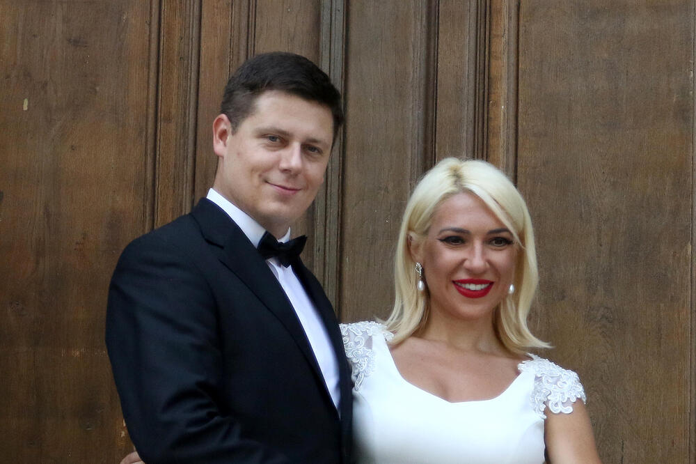 TURBULENTAN POČETAK ROMANSE, PA KRAH LJUBAVI: Ovo su NEPOZNATI DETALJI o PRVOM MUŽU Jovane Jeremić