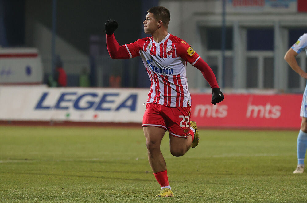 Jovan Mijatović slavi jedan od golova protiv Spartaka
