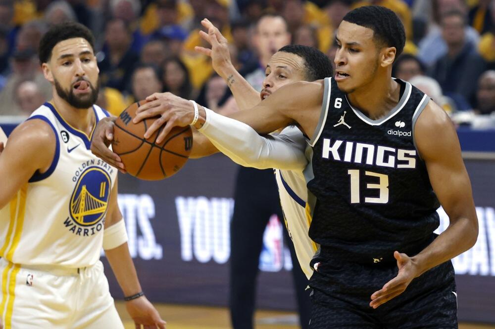 NESTVARAN NBA REKORD I DOMAĆI ZA KARIJA I TOMPSONA: Kigan Marej ubacio 11 TROJKI ZAREDOM, ovo je čudesno! (VIDEO)