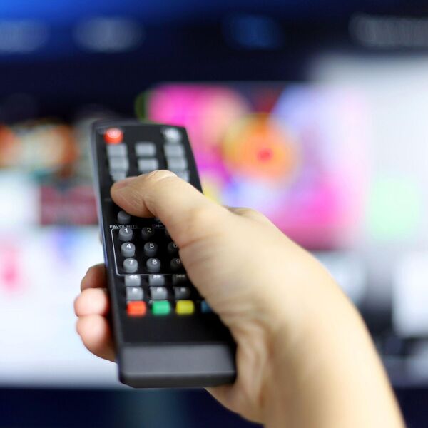 Evo čemu služi tipka 5 na daljinskom upravljaču: Nije nikakva slučajnost, šokiraće vas