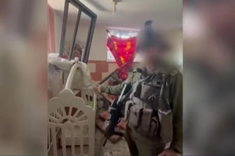 ŠOK OTKRIĆE NA SEVERU GAZE: Ispod dečijeg krevetića pronađeno OVO? (VIDEO)