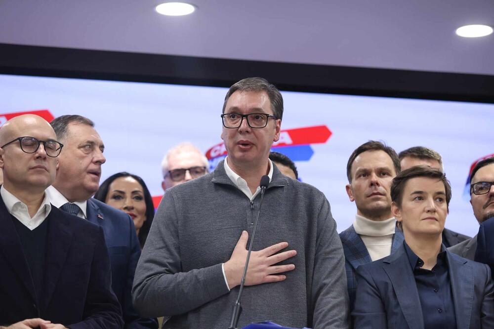 OGLASIO SE VUČIĆ NAKON UBEDLJIVE POBEDE: "Ljudi jesu naša snaga, hvala svima, Srbija ne sme da stane" (VIDEO)