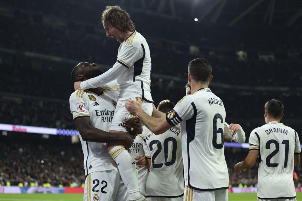 BOMBA U MADRIDU: Real dovodi POZNATOG napadača?