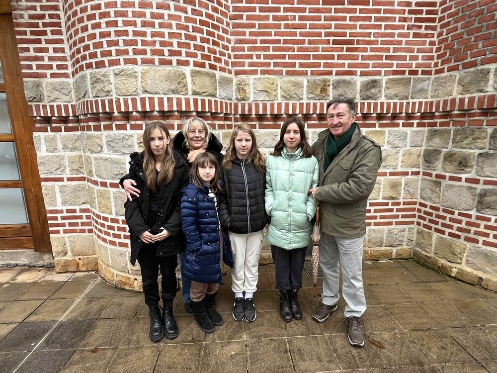 Vida i njen suprug Raša Lukić ugostili su sestre Čavrak