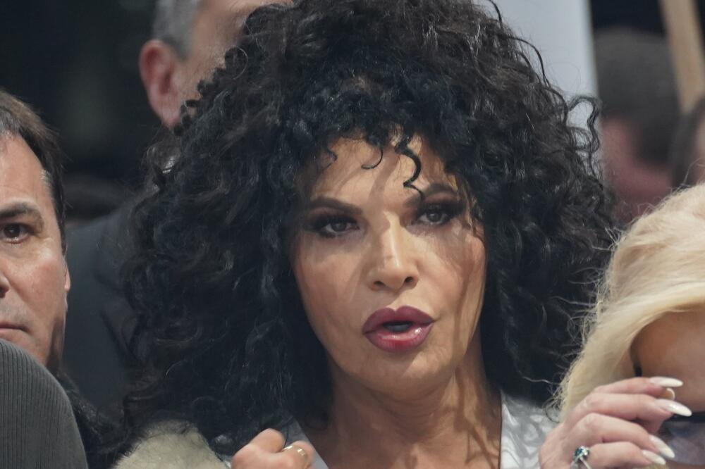 Zavirite u luksuzan dom Lidije Vukićević: Glumica ima kućnu biblioteku, a jedna stvar će vas ostaviti bez teksta