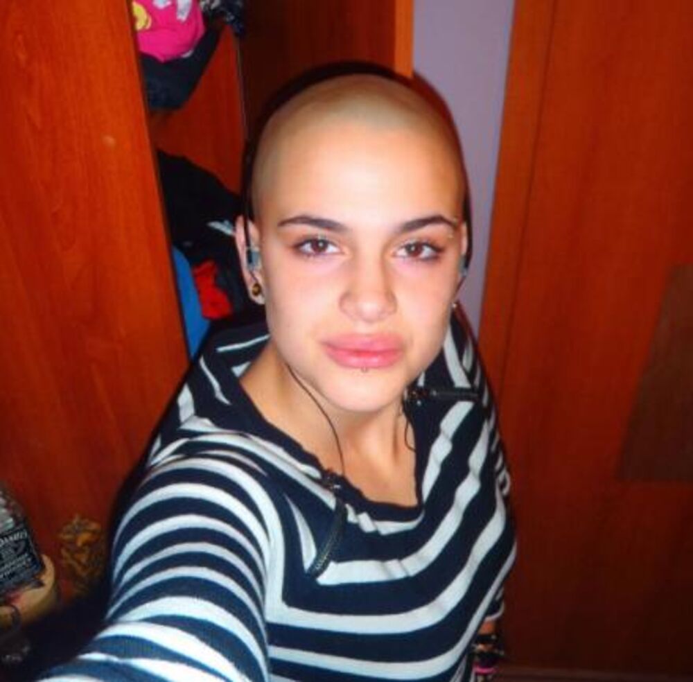 Ovako je Stefani izgledala kada se ošišala na ćelavo