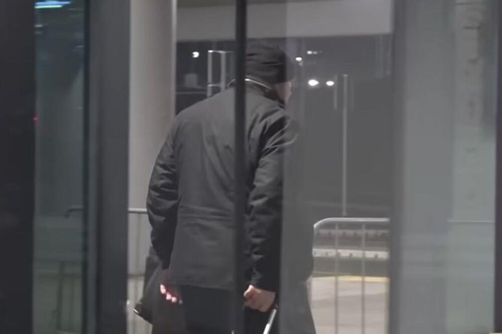 ĆANIN MUŽ JE PRAVA MISTERIJA: Niko ne zna ko je i ČIME se BAVI, a UPOZNALI su se na JAKO ČUDAN NAČIN