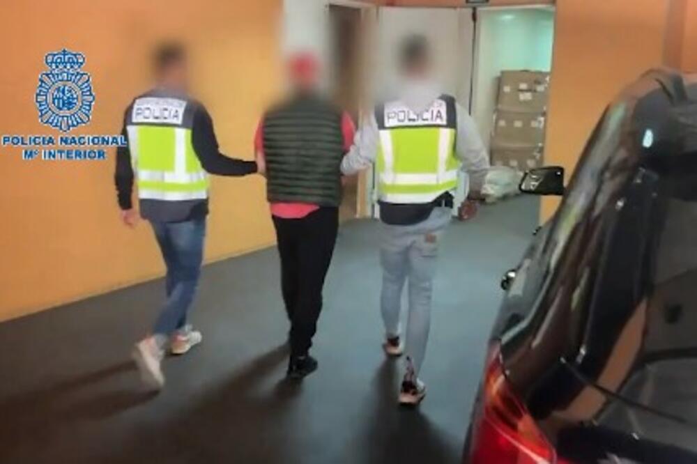 VOĐA ALBANSKE BANDE UHAPŠEN POSLE SKORO 20 GODINA BEKSTVA: Jedan od najvećih evropskih mafijaša konačno IZA BRAVE