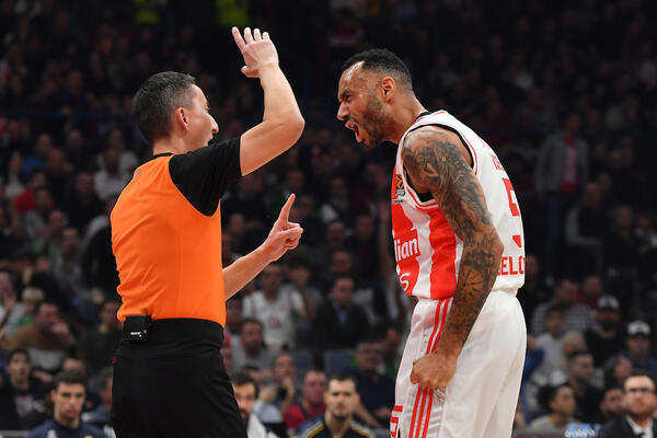 HANGA KAO IZ TOPA: Zvezda je tim koji ima JAKU odbranu!