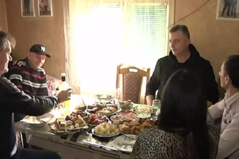 SVI SLAVE NIKOLJDAN U OVOM SELU: Tri dana traje SLAVLJE, evo kako postižu da OBIĐU SVE DOMAĆINE!