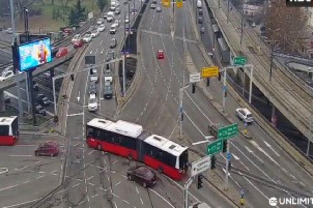 DRUGI DAN SVETOG NIKOLE, A BEOGRAD I DALJE BEZ GUŽVE: Špicevi se očekuju KASNIJE, zbog OČITOG razloga (FOTO)