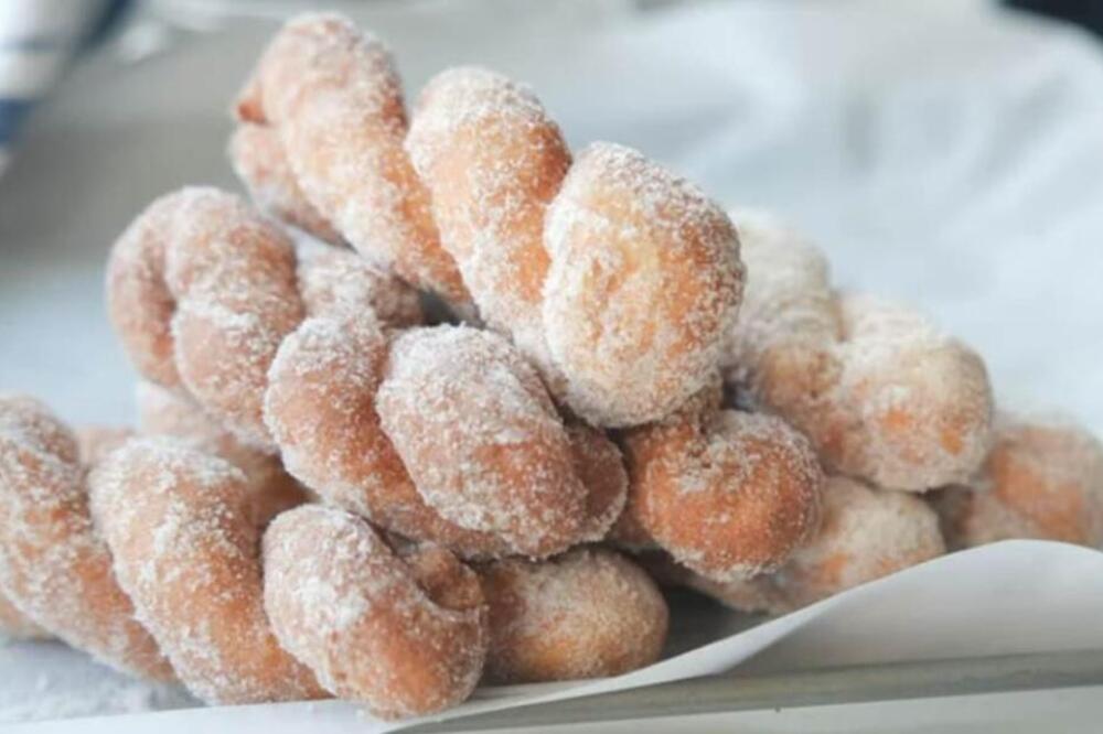 Recept za slatko dansko pecivo sa krem sirom koji izuva: Napunićete tanjire i tražiti još, eto koliko je dobro