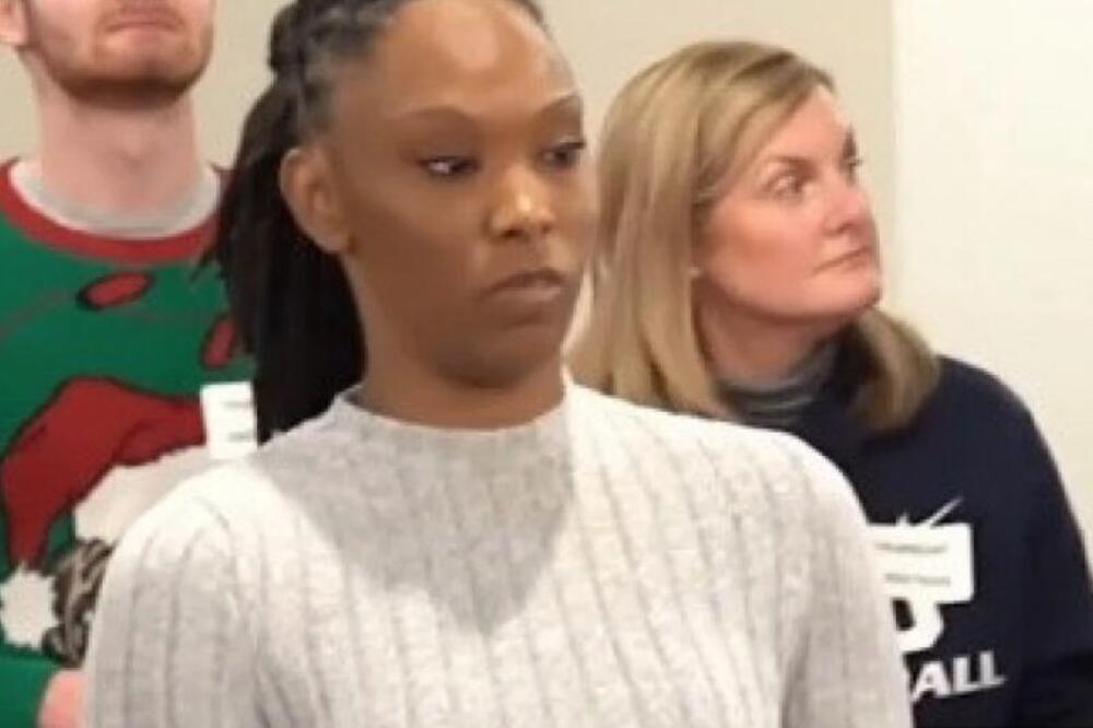 OVAJ SNIMAK TERA SUZE NA OČI, NIJE ZA SVAKOGA: Srce se lomi od scene gde MAJKA vidi svoje ĆERKE POSLE 3 GODINE