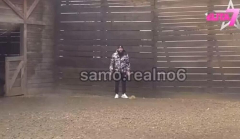 Ša pokušava da pobegne iz Elite