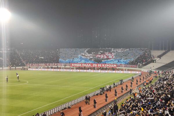 DELIJE NADJAČALE GROBARE: Fudbaleri Zvezde imaju OGROMNU PODRŠKU u Humskoj! (VIDEO)