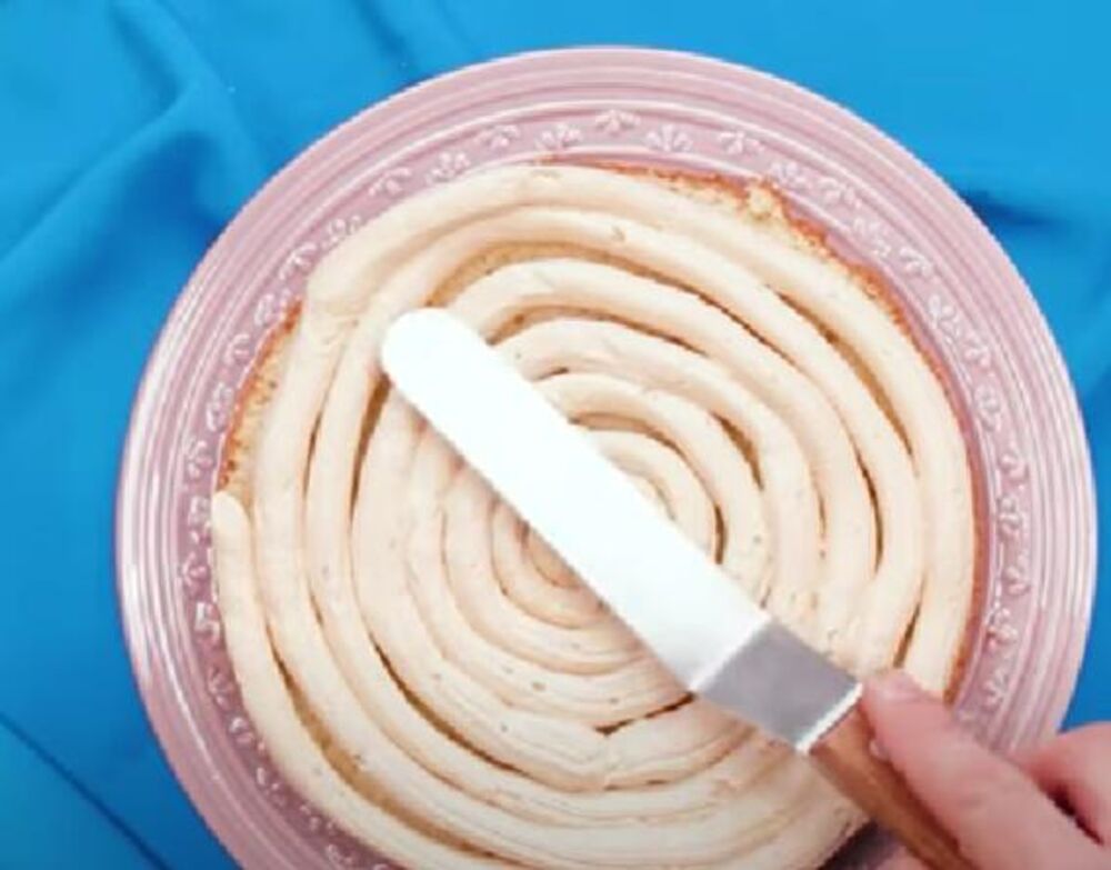 Filovanje torte 'Zlatni ključ'