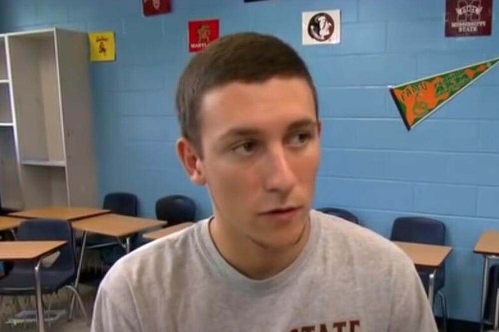 OVOM BESKUĆNIKU JE MAJKA UMRLA OD RAKA, ZAVRŠIO NA ULICI, GLADAN IŠAO U ŠKOLU: Evo kako izgleda kao ĐAK GENERACIJE