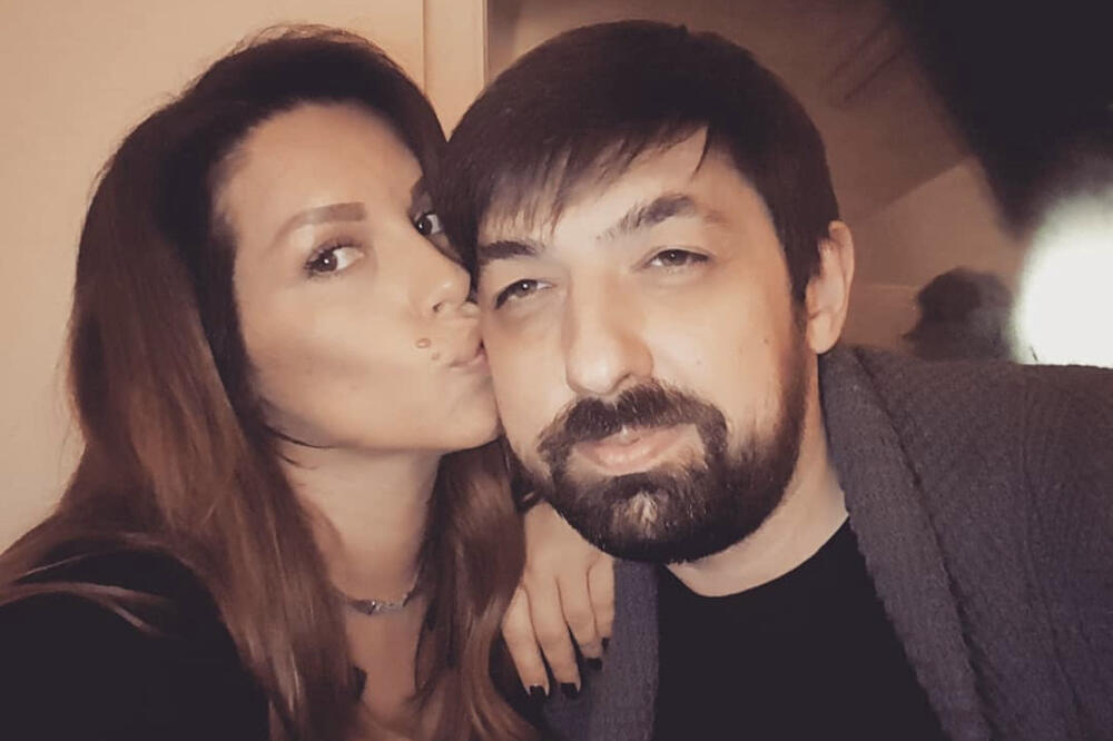 ACA KRSMANOVIĆ POSTAO OTAC! Estrada puna SREĆE čestita, ćerki dao MOĆNO IME koje će vas ODUŠEVITI