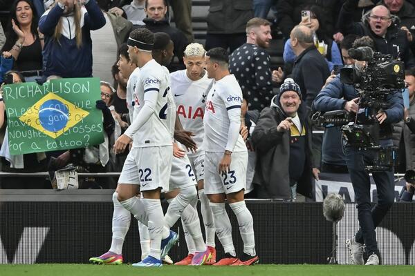 RIŠARLISON PREKINUO SERIJU BIVŠEG KLUBA, LUTON POBEDIO NJUKASL! Lukić nije igrao, het-trik Solankea (FOTO)