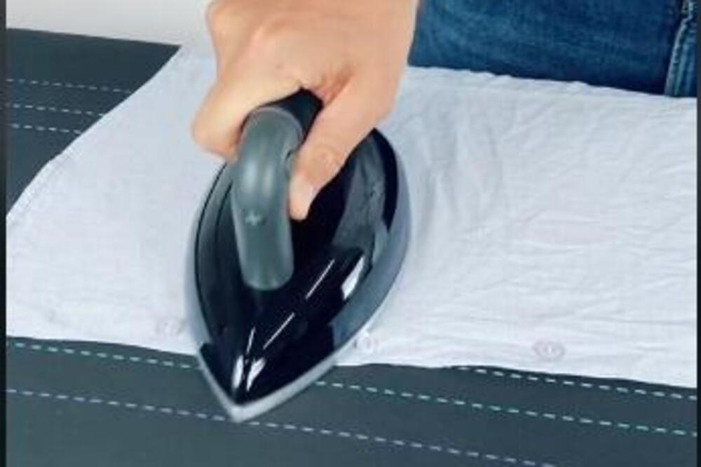 GENIJALNA ''MUŠKA'' CAKA ZA PEGLANJE KOŠULJA NIKAD PROSTIJA: Žene, biće vam žao što ovo niste ranije znale (VIDEO)