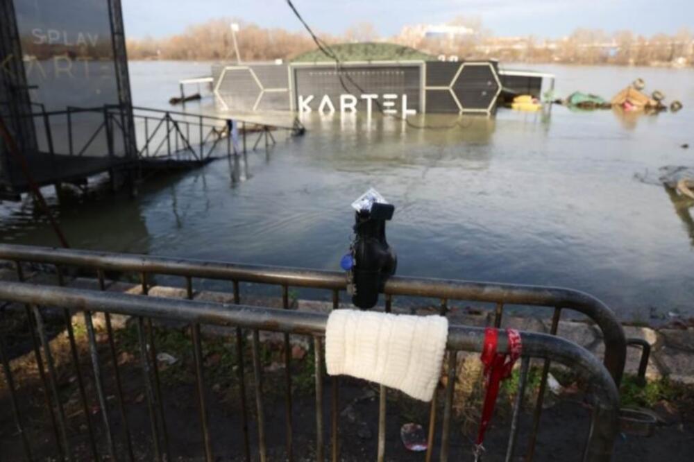 "IZVLAČILI SMO LJUDE KOJI SU SE DAVILI, NEKI SU NA TOKSIKOLOGIJI": Jagodić o potonuću splava i evakuaiji