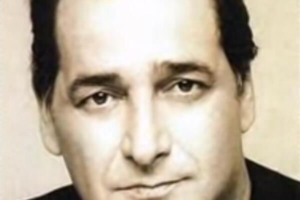 PREMINUO POZNATI PEVAČ: Izgubio bitku sa teškom bolešću