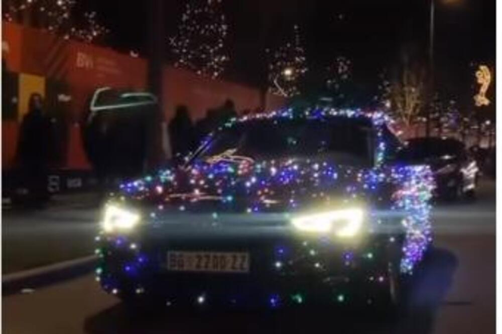 OVO JOŠ NISMO VIDELI NA ULICAMA BEOGRADA: Maštoviti vozač obasjao ulice grada i ODUŠEVIO PROLAZNIKE (VIDEO)