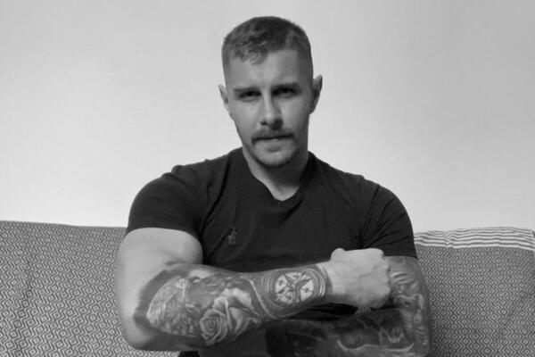 JANJUŠEVA MAJKA IZ MEDIJA SAZNALA ZA SMRT SINA! Planirao je da PROVEDE PRAZNIKE KOD NJIH, a onda sebi ODUZEO ŽIVOT