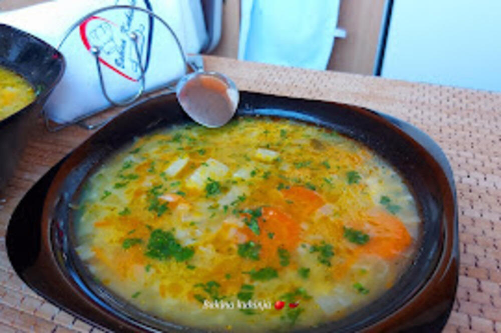BAKA JELA PODELILA RECEPT ZA NAJZDRAVIJU SRPSKU ČORBICU: Toliko je ukusna da niko ne može odoleti i PUNA VITAMINA