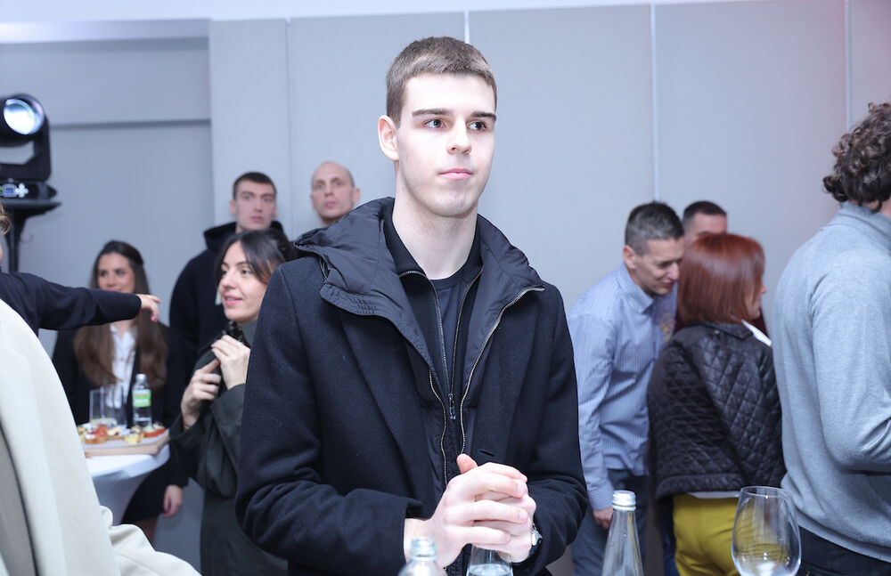 Nikola Topić na nogovodišnjem koktelu KK Crvena zvezda