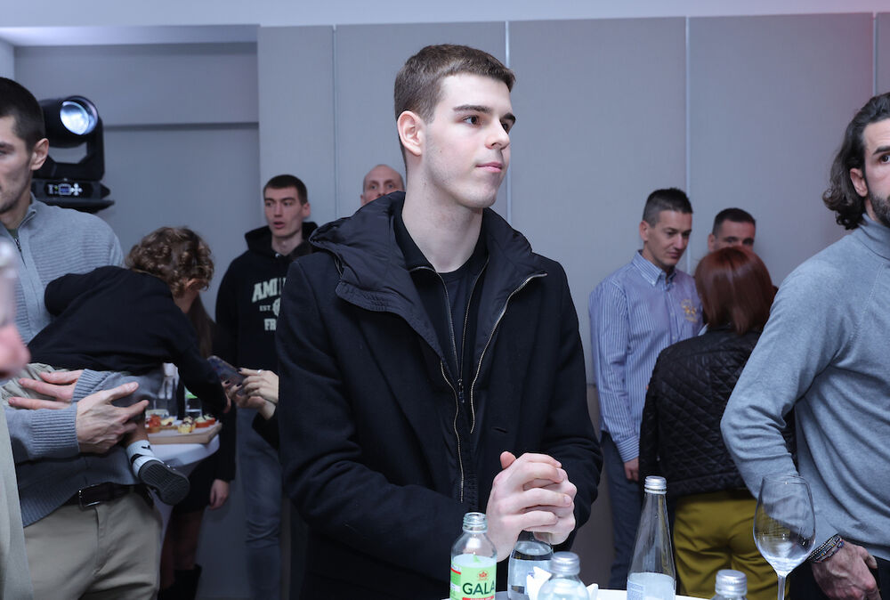 Nikola Topić na nogovodišnjem koktelu KK Crvena zvezda