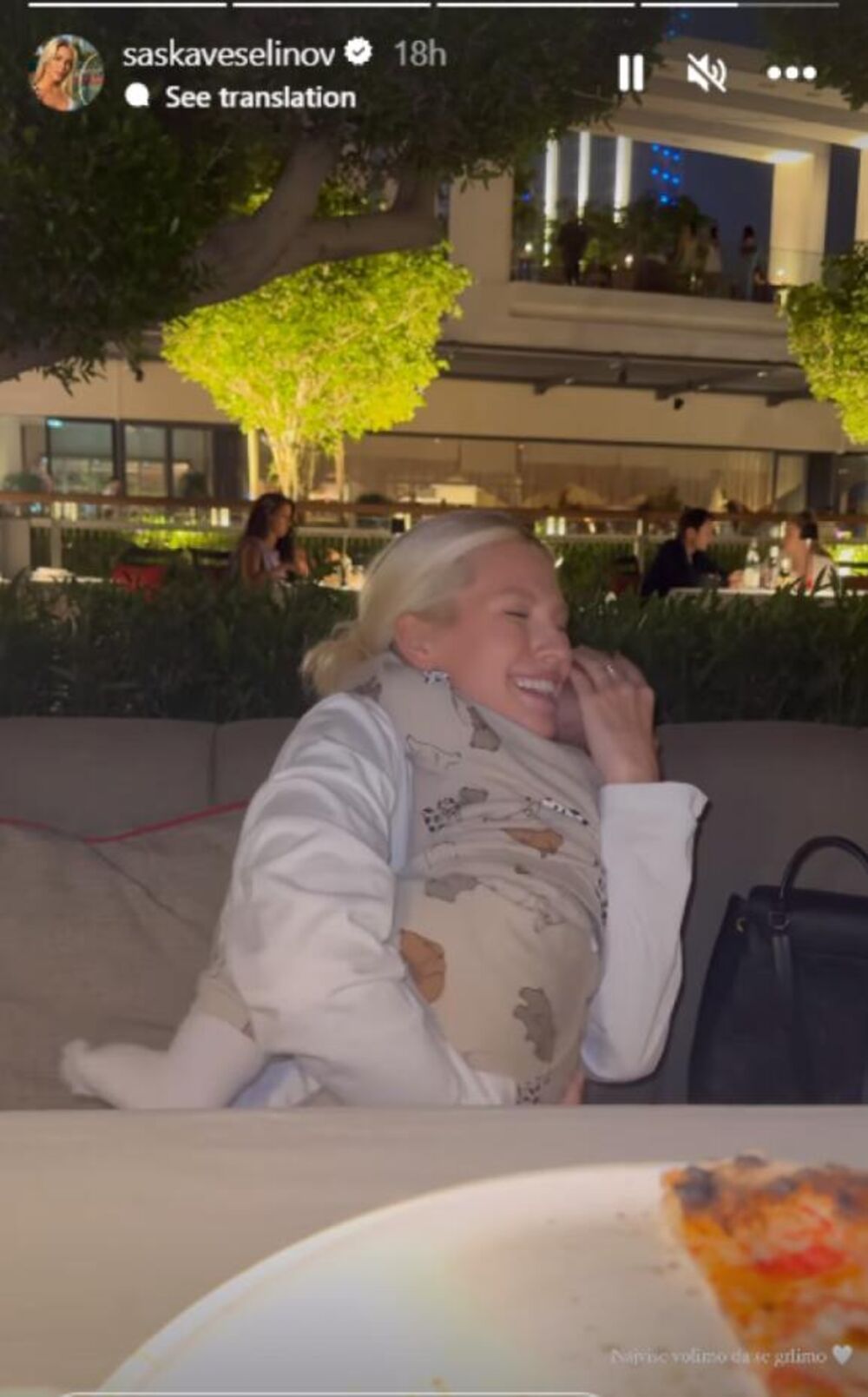 Ništa lepše nego kad majka zagrli