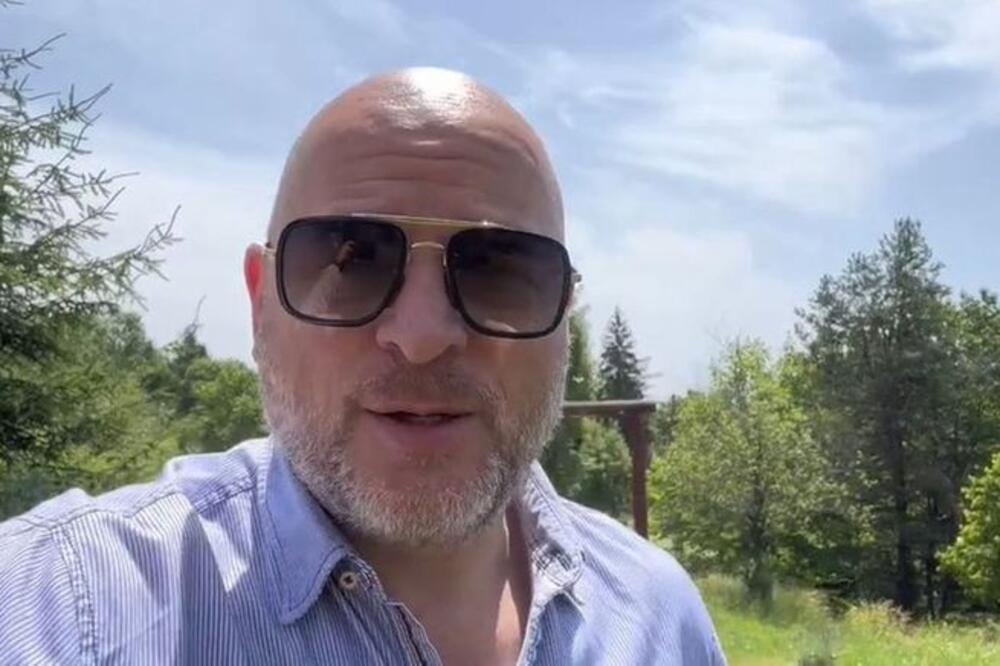 DOMAĆI GLUMAC ISPISAO SINA IZ ŠKOLE JER GA JE PROFESOR UDARIO NOGOM: Žvakao ŽVAKU, pa dobio UDARAC, novi DETALJI