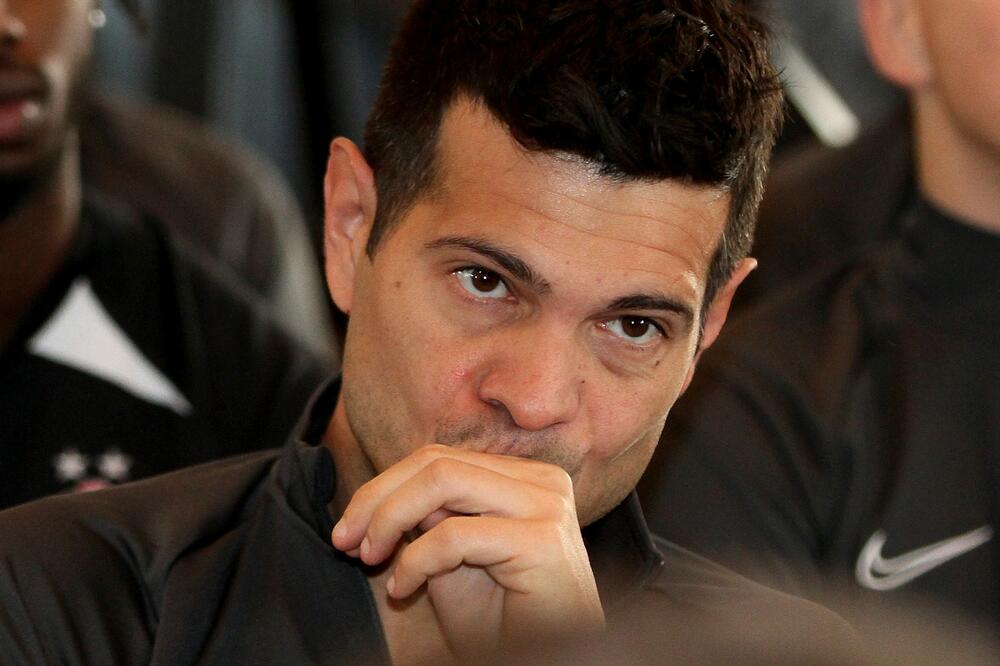 NEDAVNO DOBIO SINA, A SADA MUVA GOGU SEKULIĆ?! Lola Smiljanić sve ŠOKIRAO KOMENTAROM, evo šta je PORUČIO PEVAČICI