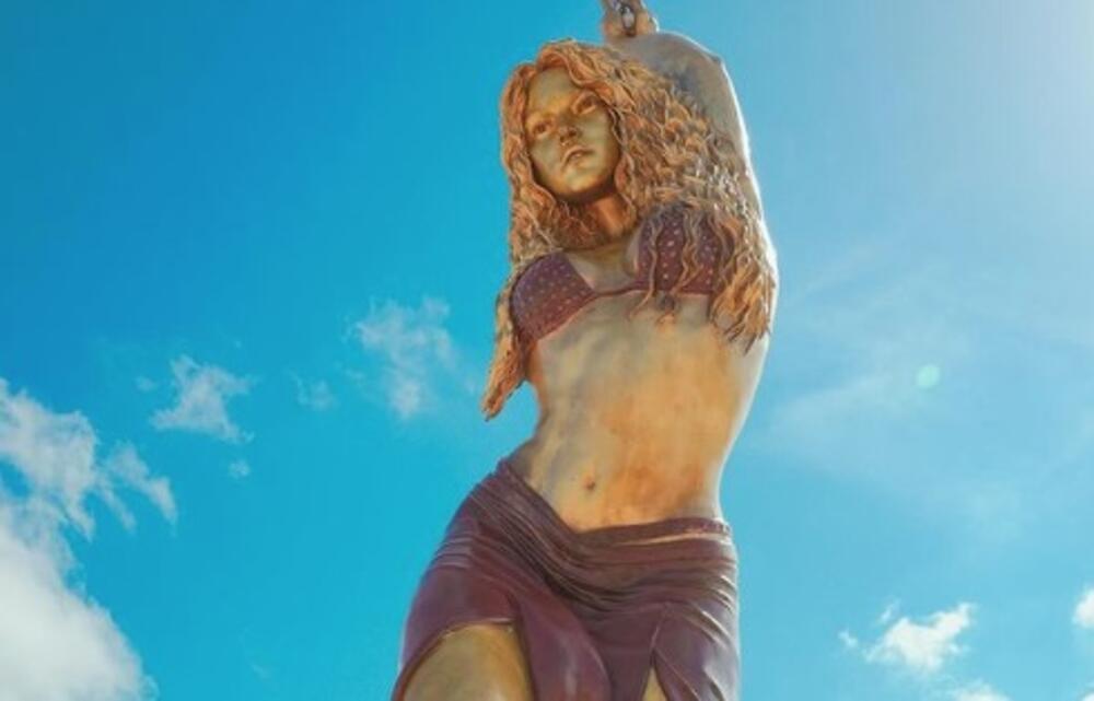 OVO JE ČIST DOKAZ DA ŠAKIRA IMA DVOJNICU? Snimili je na PLAŽI, nastao haos! Njeni TELO nije u skladu sa GODINAMA