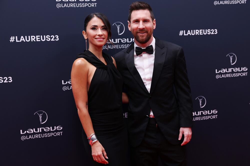 MESI SE SKINUO U TERATANI SA ANTONELOM! Prizor kakav niko nije očekivao (FOTO)