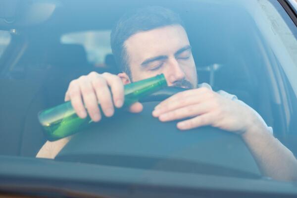 NE KONZUMIRAJTE ALKOHOL AKO VOZITE: Evo kako da proverite da li da sedate za volan!