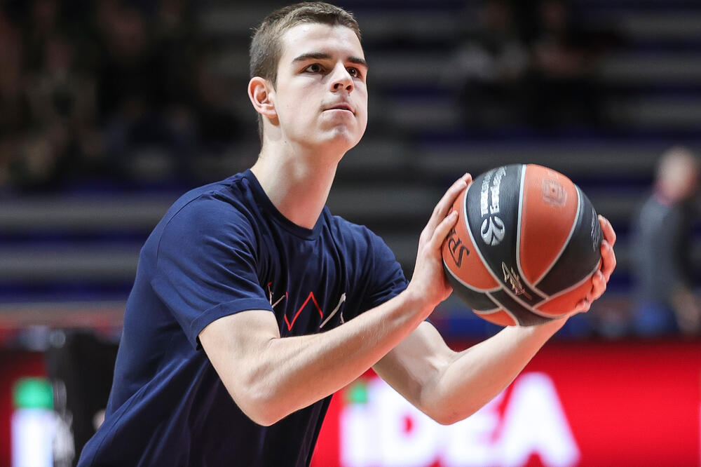 "AKO TREBA DA UMREM NA PARKETU ZA ZVEZDU, JA ĆU UMRETI!" Topićeve reči koje će oduševiti Delije (FOTO)