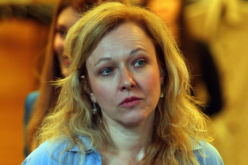 NA PRVI POGLED JE ZNALA DA ĆE SE UDATI ZA NJEGA, A NI IME MU NIJE ČULA: Evo koji SPORTISTA je osvojio LEPU NATAŠU