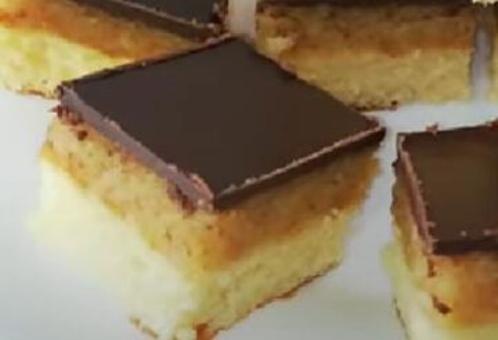 Parče domaćeg jafa kolača