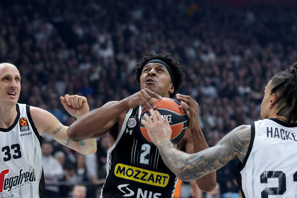 POTPISANO! "Srećan sam što ću ostati ovde"