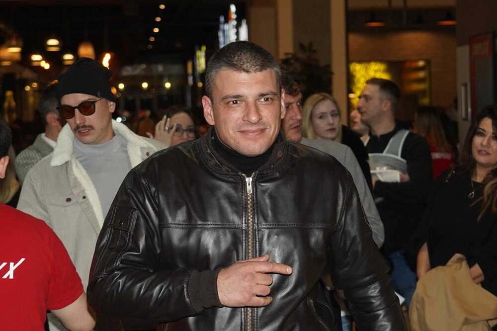 ZNATE LI KO JE BRAT ANDRIJE KUZMANOVIĆA? TAKOĐE SE BAVI GLUMOM: Baš je dobar FRAJER