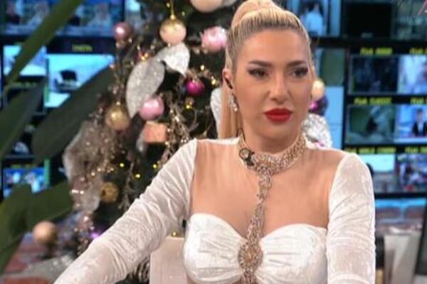 OVO JE PORODIČNA KUĆA JOVANE JEREMIĆ: U dvorištu je ORONULA kafana, a evo zbog čega je voditeljka NAPUSTILA Ljig