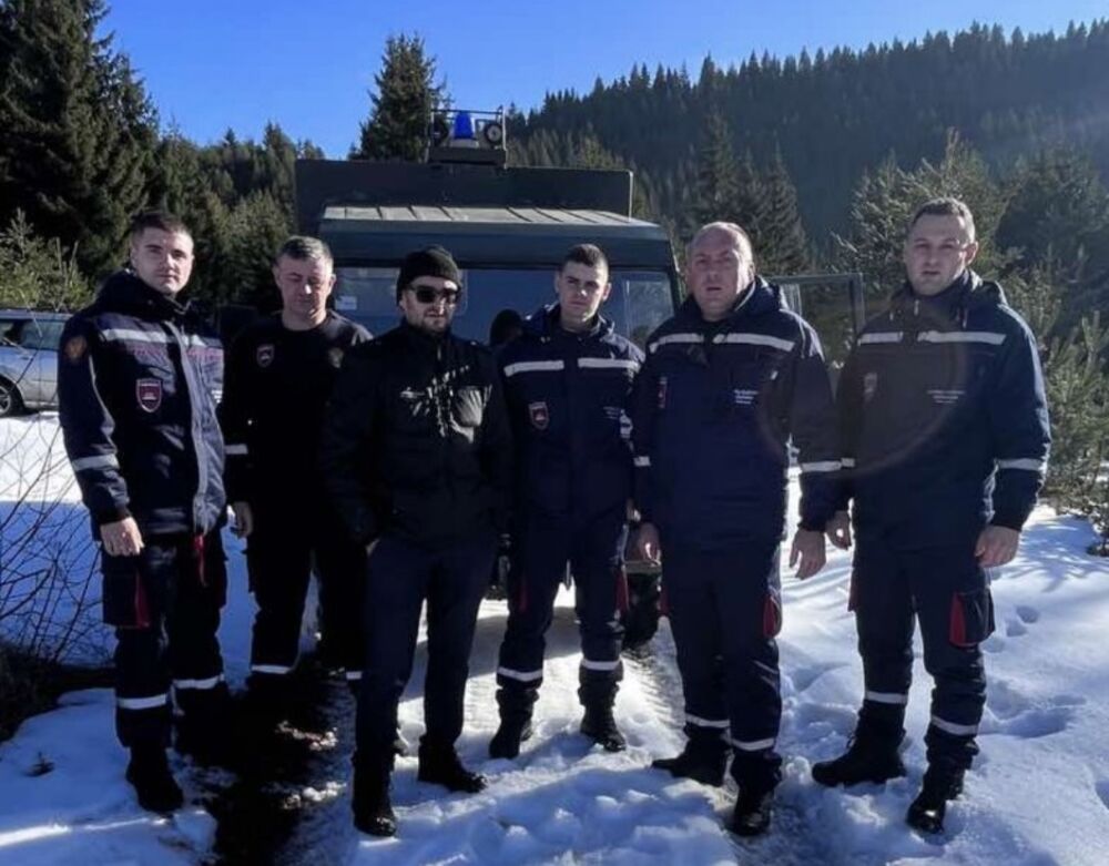 Novopazarce iz snežnog smeta kod Bijelog Polja spasili hrabri vatrogasci