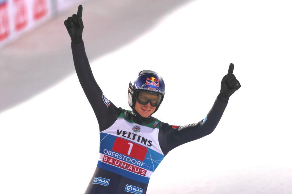 NEMAC NAJBOLJI: Velinger pokorio Oberstdorf!