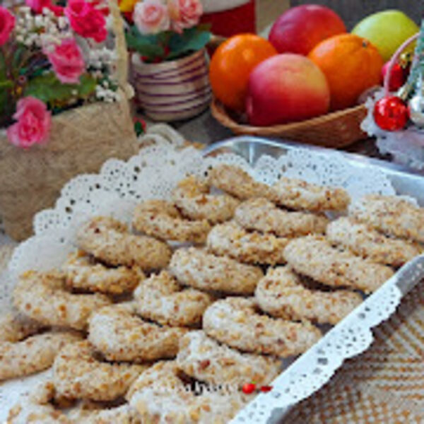 Starinski recept za savršene orasnice: Obogatite prazničnu trpezu ovim kolačem, niko im neće odoleti