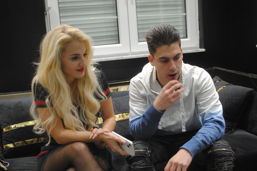 O TOME NE ŽELI VIŠE DA ĆUTI! VELIKO PRIZNANJE SARE RELJIĆ ZA ESPRESO: Evo šta kaže o MAJČINSTVU