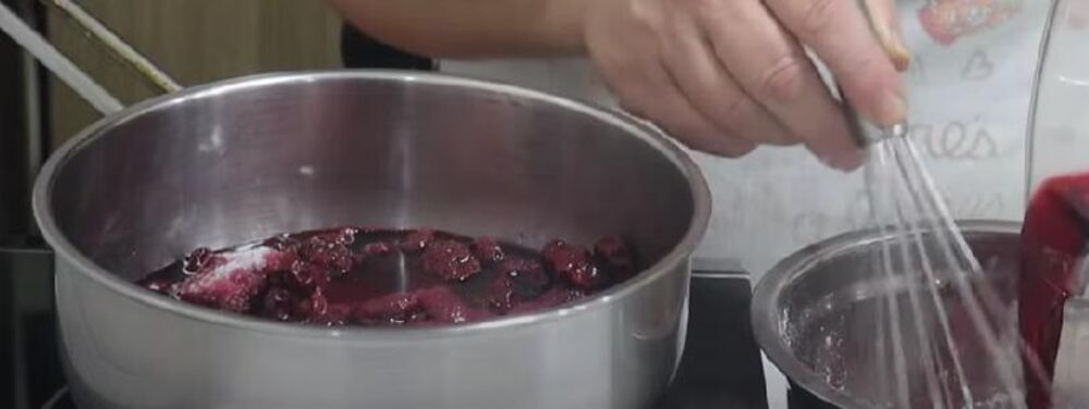 Pravljenje fila za novogodišnju tortu