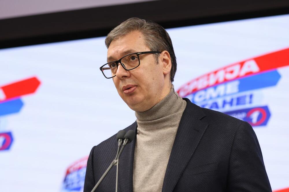 BOŽIĆNA ČESTITKA PREDSEDNIKA VUČIĆA: "Veliki praznik proslavite u miru, radosti i blagostanju"